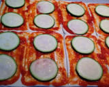 Foto del paso 4 de la receta: Mini pizzas de calabacín, jamón y queso Philadelphia