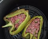Foto del paso 2 de la receta: Pimiento verde con jamón, queso y huevo en Air fryer