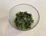 A picture of step 1 of Basil Sauce Noodles.