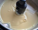 Une image de l'étape 2 de Tarte au flan rhubarbe framboises.
