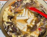 A picture of step 4 of Hot and Sour Soup.
