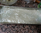 Foto del paso 10 de la receta: Pastel frío de pan de molde, salmón y surimi