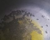 A picture of step 1 of Ghobhi aloo matar.