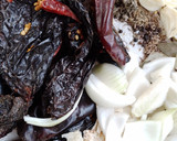 Foto del paso 2 de la receta: Mole de lomo de puerco