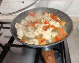 Foto del passaggio 4 della ricetta Bocconcini di pollo in 20 minuti