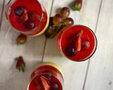 صورة لخطوة 3 من وصفة حلوى الكاستر مع الجيلي والفواكه 🍇🍓