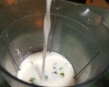 A picture of step 2 of Mint lassi.