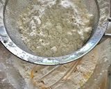 Foto del paso 2 de la receta: Bizcocho de yogur con nueces
