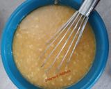 Foto langkah ke 1 dari resep Banana Muffin No Mixer.