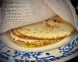 Foto del paso 5 de la receta: Tacos pibil de pollo al achiote con cebolla y cáscara de sandía encurtida