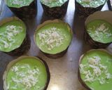 Foto langkah ke 4 dari resep Muffin Pandan Keju (Cuma Diaduk Saja, Mudah).