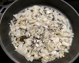 Foto del paso 1 de la receta: Tagliatele (pasta fresca) con langostinos y calabacín