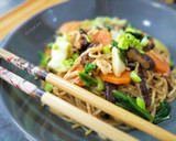 Foto del paso 7 de la receta: Noodles con shiitake, pak choi y salsa yakisoba