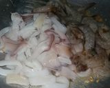 Hình bước làm 4 của món Mì xào hải sản