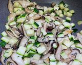 香菇乾炒節瓜丁（快速上菜家常菜）蔬食料理，全素的食譜步驟4照片