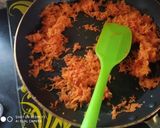 A picture of step 1 of Gajar ka halwa.