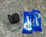 A picture of step 1 of Oreo Cake (Glass).