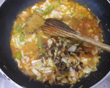 சீஸி டோமடோ மேகி ரெசிபி ஸ்டேப் 5 புகைப்படம்