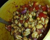 A picture of step 2 of Peanut masala papad chat.