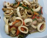 Foto langkah ke 6 dari resep Cumi saus tiram with mushroom.