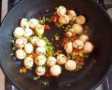 Foto del paso 4 de la receta: Arroz con champiñones y salsa de soja agridulce. #cumplimos7