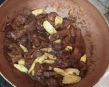 Foto langkah ke 4 dari resep Tumis Daging Sapi Paprika.
