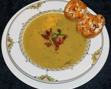 Foto del paso 6 de la receta: Sopa de arvejas verdes secas partidas con tostadas de queso de cabra. Jon Style
