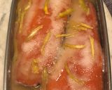 Foto del passaggio 4 della ricetta Salmone affumicato di Natale fatto in casa