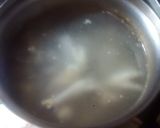 Foto langkah ke 1 dari resep Sop ceker ayam.