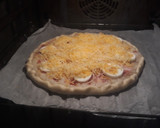 Foto del paso 4 de la receta: Hojaldre de cebolla, panceta y huevo duro