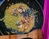 Foto del paso 7 de la receta Fideuá con marisco y merluza