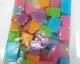 Foto langkah ke 6 dari resep Puding mozaik susu.