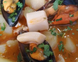 Foto del paso 3 de la receta: Guiso de patatas con sepia y mejillones