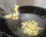 A picture of step 1 of Spicy Garlic Chutney.