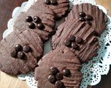 Foto langkah ke 6 dari resep Good time cookies Choco chips - renyah.