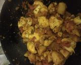 A picture of step 6 of Dry Aloo Gobhi Masala.
