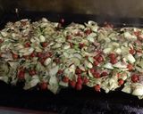 Une image de l'étape 8 de Courgettes bicolores à la pancetta corse et tomates cerise.