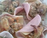 Foto del paso 2 de la receta: Atrapaditos de muslos en jamón y queso