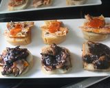 Foto del paso 4 de la receta: Rebanadas con sardinas y calamares