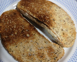 Foto del paso 1 de la receta: Tostas de atún y pimientos