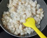 Hình bước làm 1 của món Cháo Tôm Sò Điệp Rau Củ