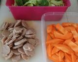 Foto langkah ke 1 dari resep 760. Tumis Brokoli Wortel ala Chinese Resto.