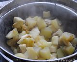 A picture of step 3 of Aubergine jam.