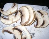 Foto del paso 1 de la receta: Pescado en sartén con papas y hongos