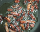 Foto del paso 5 de la receta: Crema de cebolla y patata con bacon frito