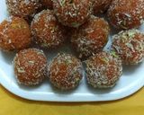 20 मिनिटात झटपट गाजर लाडू (gajar ladoo recipe in marathi) रेसिपी स्टेप 4 फोटो 