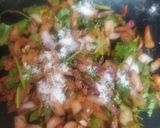 A picture of step 3 of Punjabi pyaz tandoori Paratha.