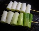 A picture of step 1 of Pan-Seared Scallion Skewers.