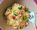 Foto langkah ke 6 dari resep Mie Goreng Berkat.