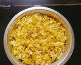 A picture of step 3 of Kanda poha (Mumbai style Kanda poha).